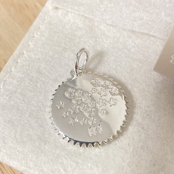India Hicks Lucky Star Token Pendant, SILVER NIB Retired Item NEW - Picture 3 of 3